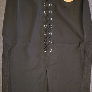 Skirt with small slit